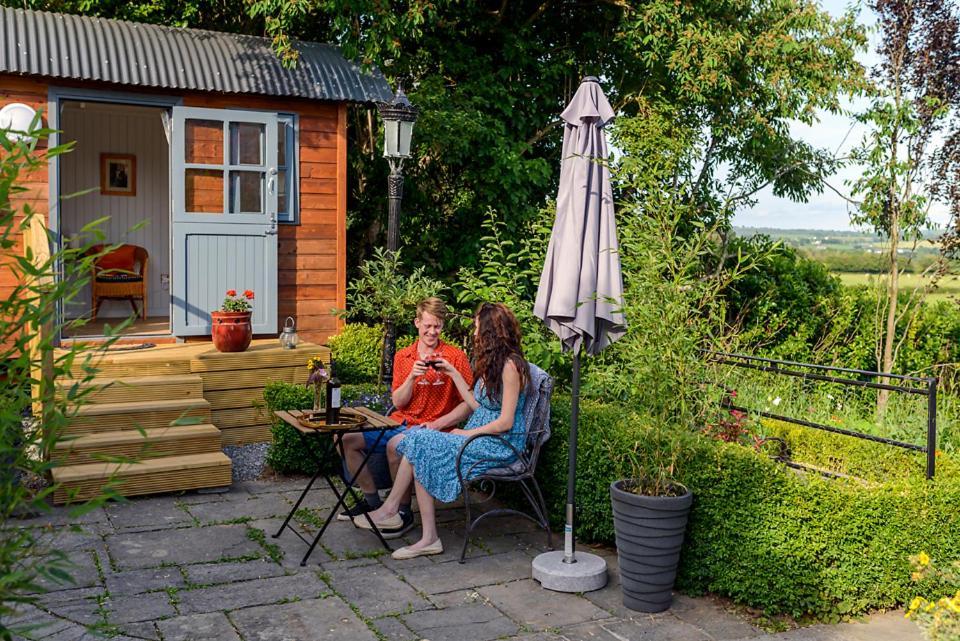 Hawthorn Hut Kilkenny Glamping At Jenkinstown House Hotel Jenkinstown Park Kültér fotó