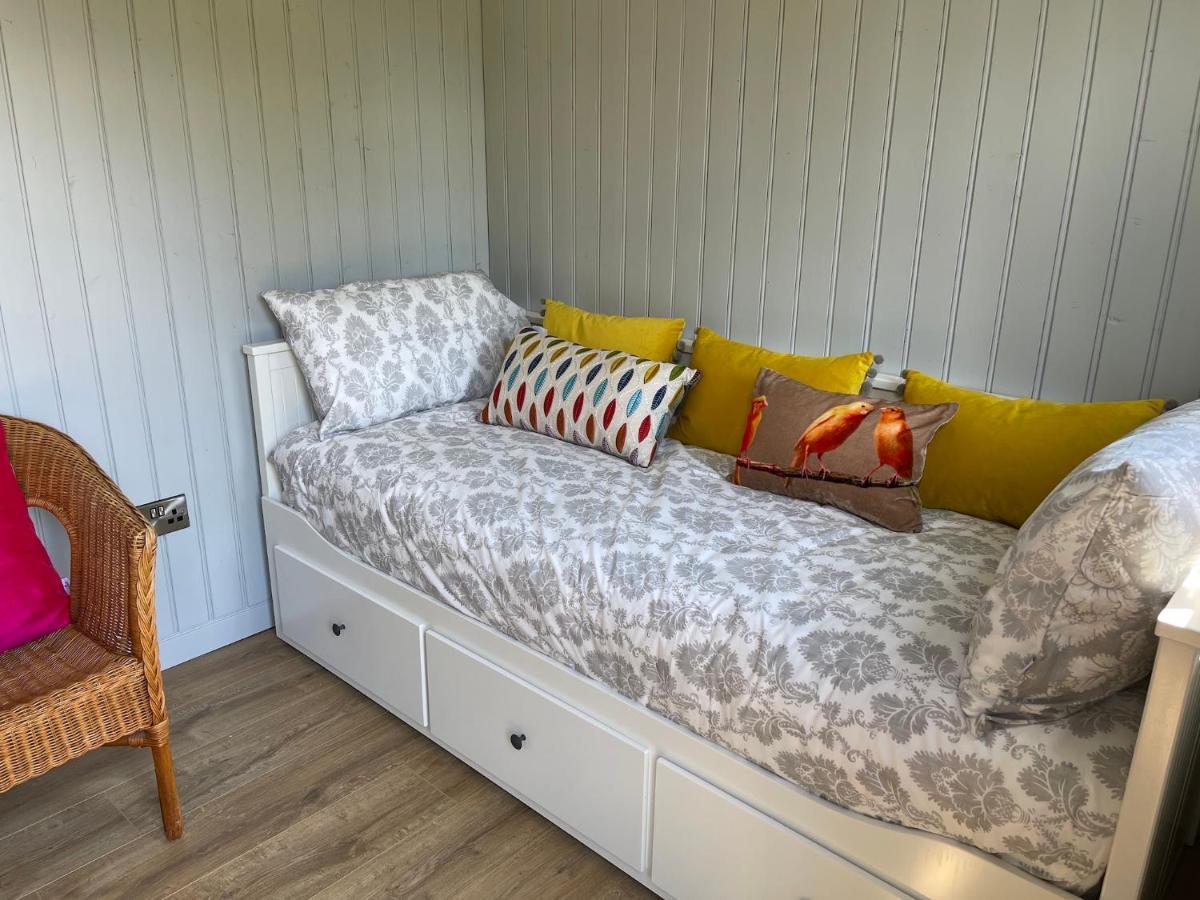 Hawthorn Hut Kilkenny Glamping At Jenkinstown House Hotel Jenkinstown Park Kültér fotó